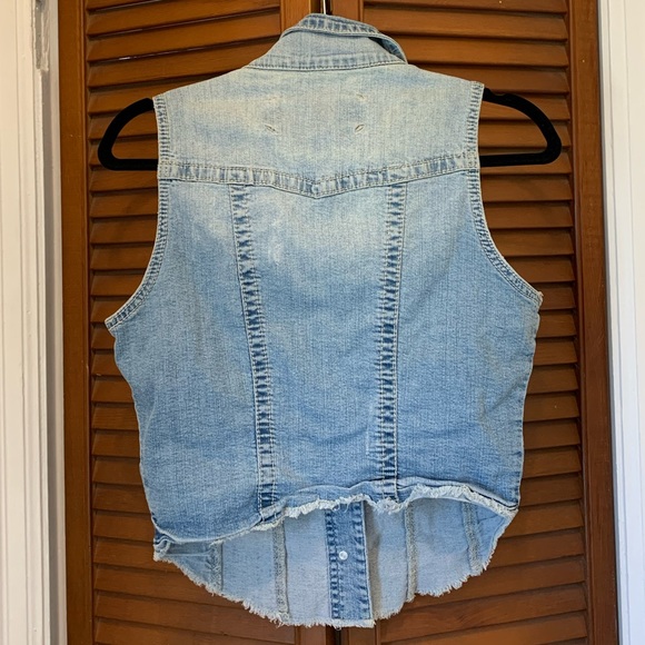 Maurices Cropped Washed Denim Vest - Picture 3 of 3